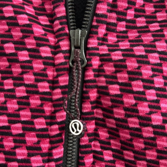 Lululemon Scuba Hoodie III, Deep Dive Berry Rumble Black / Black size 8 - Picture 12 of 12